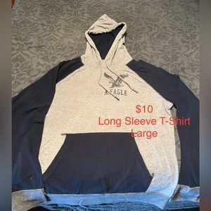 Men’s long sleeve t-shirt.